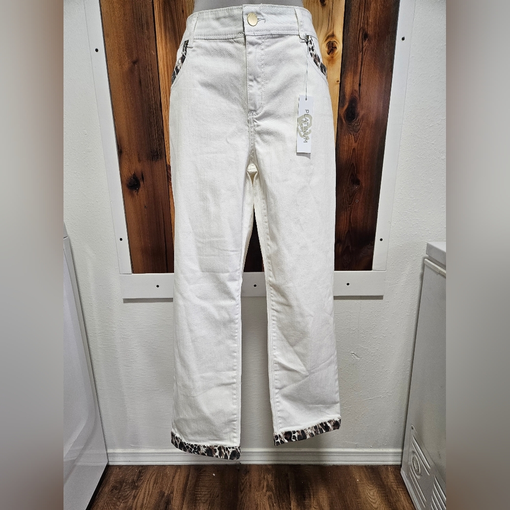 NWT Chico's White Straight Leg Jeans with Full Length and Subtle Texture